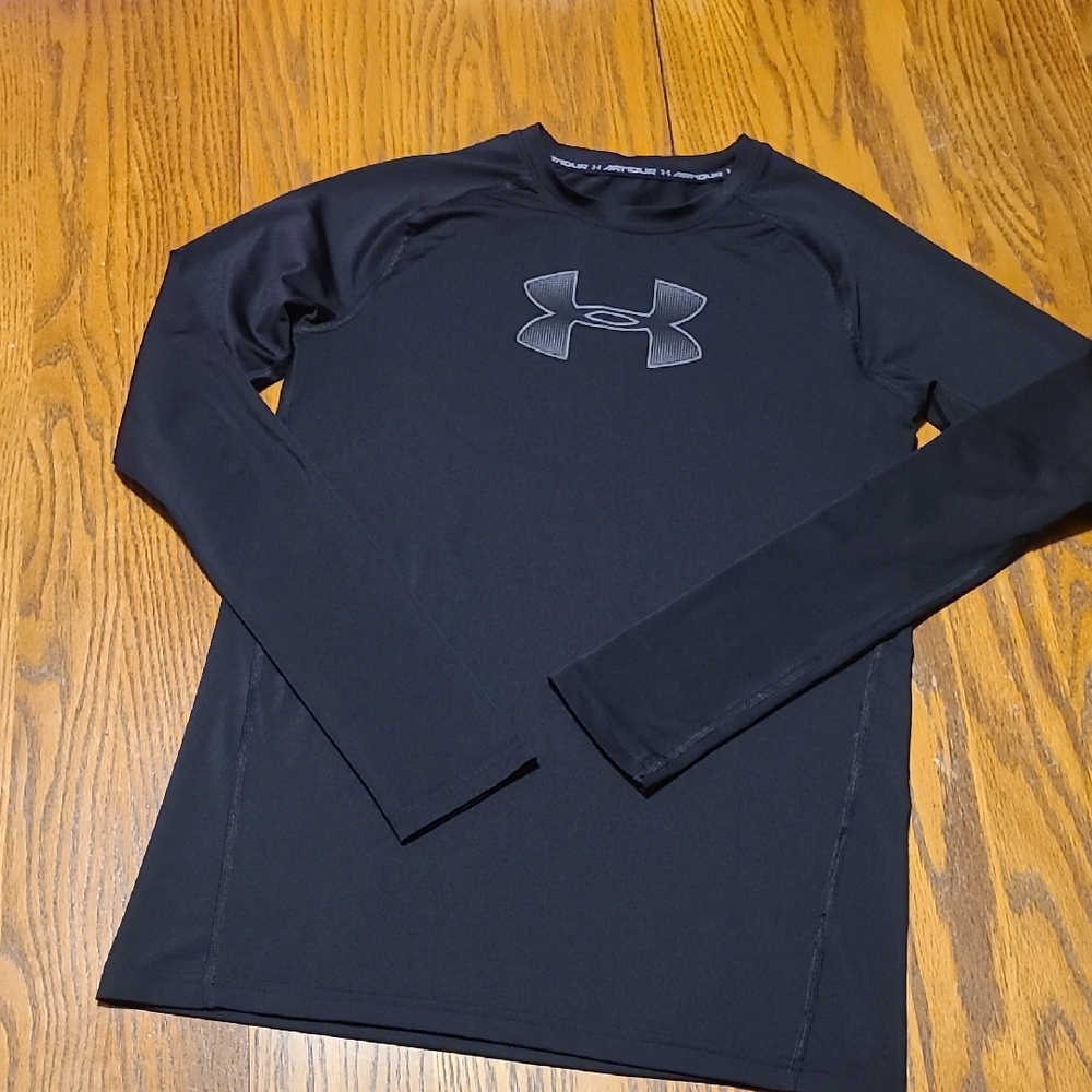 Under Armour Black Performance Top - Boy's XL